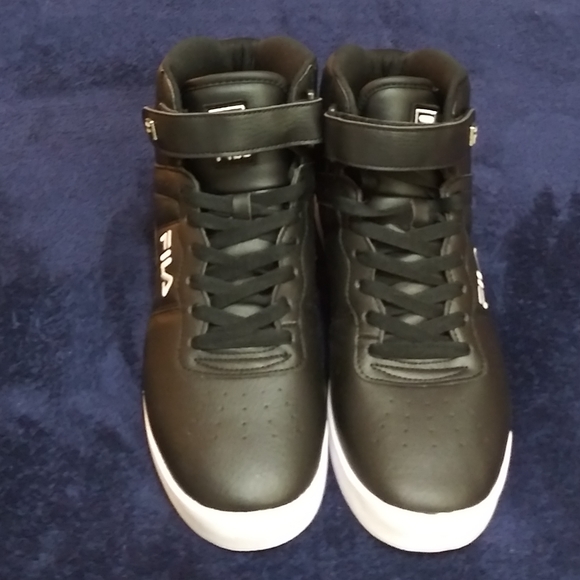 fila tennis shoes